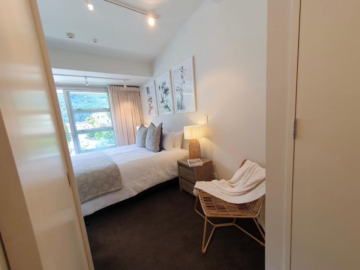 Stylish Haven Luxury Interiors In Prime Location Apartment Queenstown Ngoại thất bức ảnh