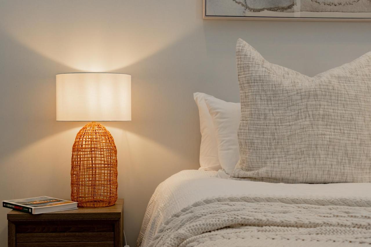 Stylish Haven Luxury Interiors In Prime Location Apartment Queenstown Ngoại thất bức ảnh