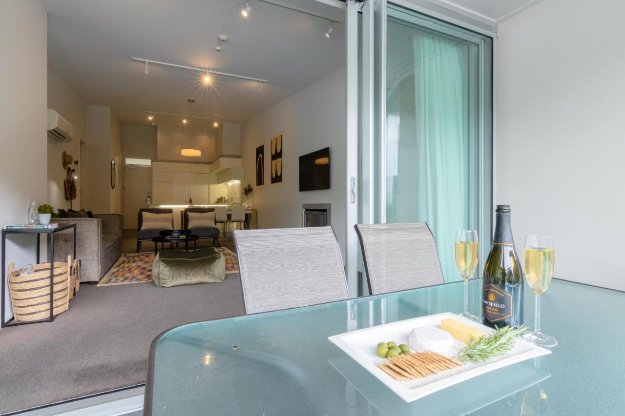 Stylish Haven Luxury Interiors In Prime Location Apartment Queenstown Ngoại thất bức ảnh