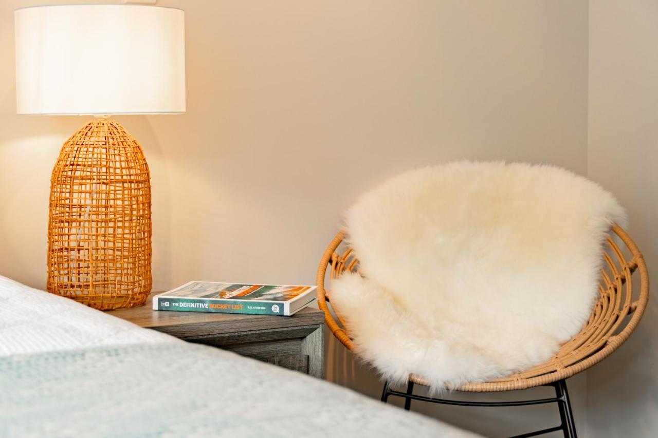 Stylish Haven Luxury Interiors In Prime Location Apartment Queenstown Ngoại thất bức ảnh