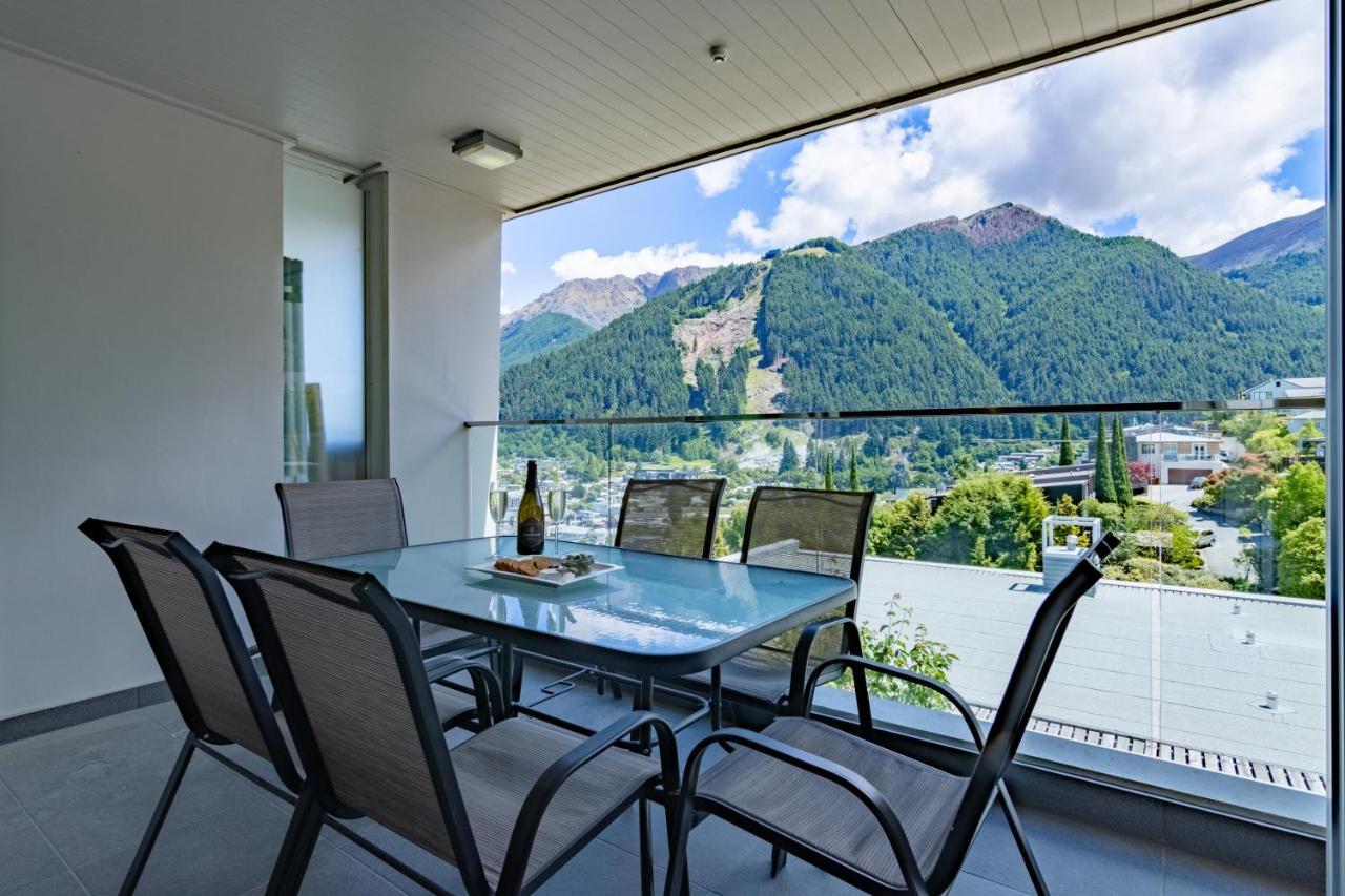 Stylish Haven Luxury Interiors In Prime Location Apartment Queenstown Ngoại thất bức ảnh