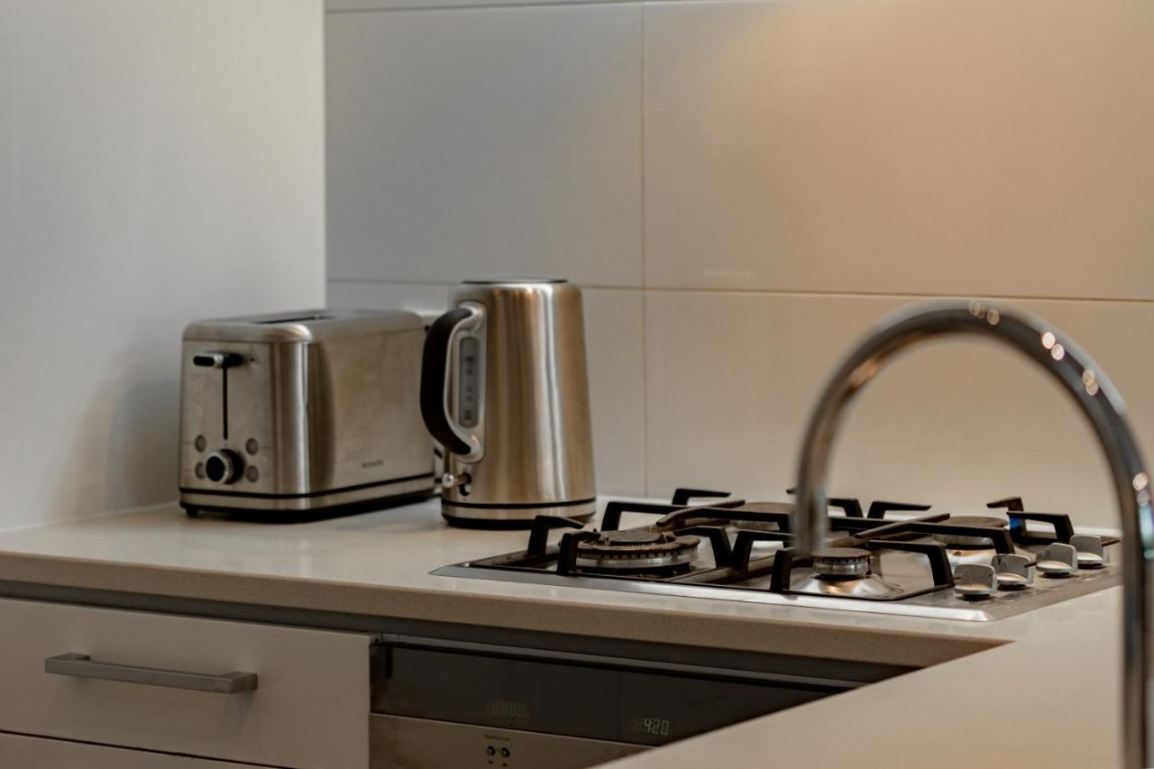 Stylish Haven Luxury Interiors In Prime Location Apartment Queenstown Ngoại thất bức ảnh