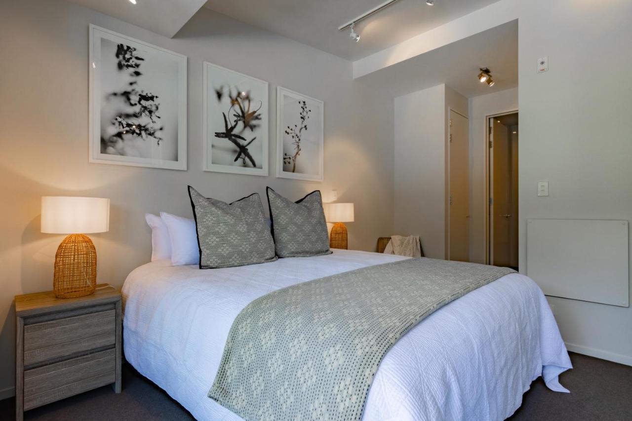 Stylish Haven Luxury Interiors In Prime Location Apartment Queenstown Ngoại thất bức ảnh